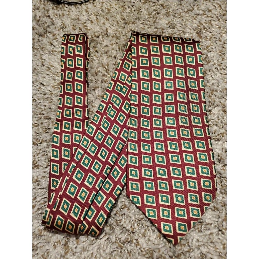 Richel Royal Men's Tie Gold & Red Geometric Silk Necktie 3.5 in.